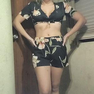 2 Piece Summer Tie Crop Top & Shorts